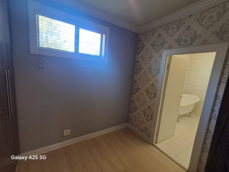 4 Bedroom Property for Sale in Brackendowns Gauteng