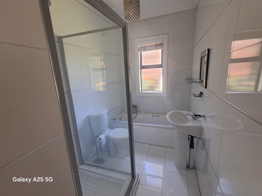 4 Bedroom Property for Sale in Brackendowns Gauteng