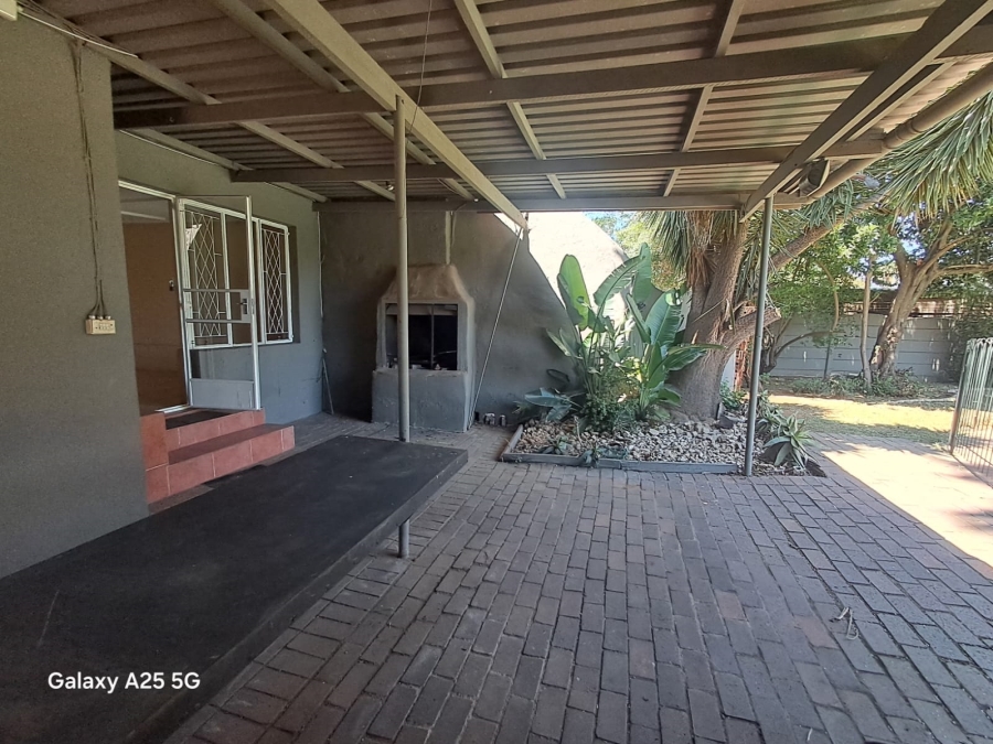 4 Bedroom Property for Sale in Brackendowns Gauteng