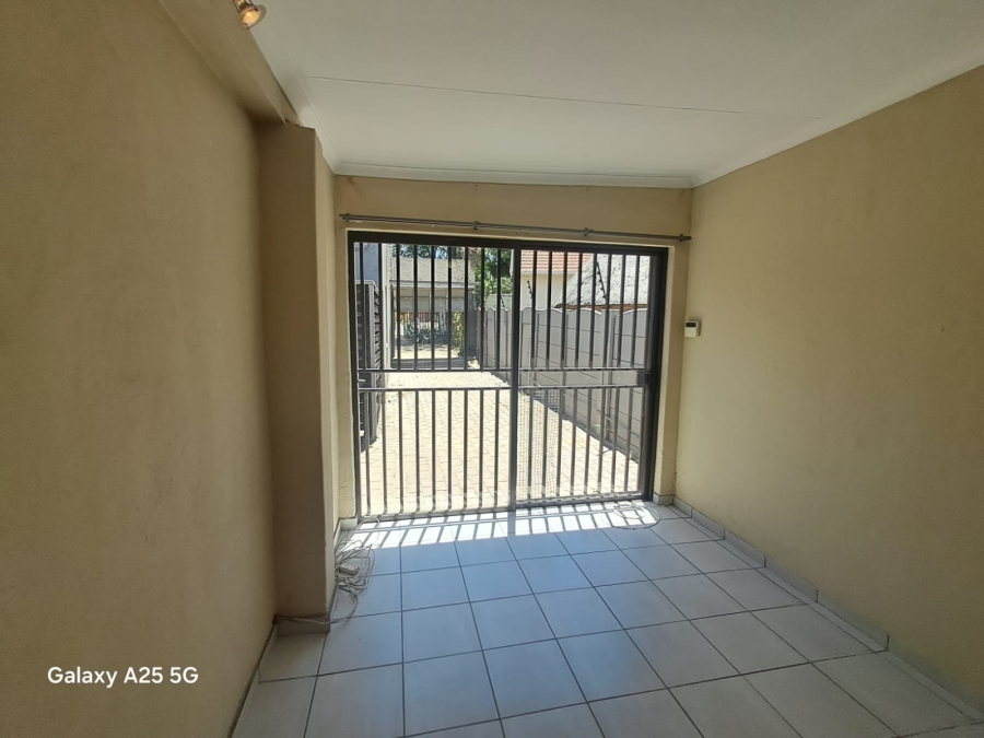 4 Bedroom Property for Sale in Brackendowns Gauteng