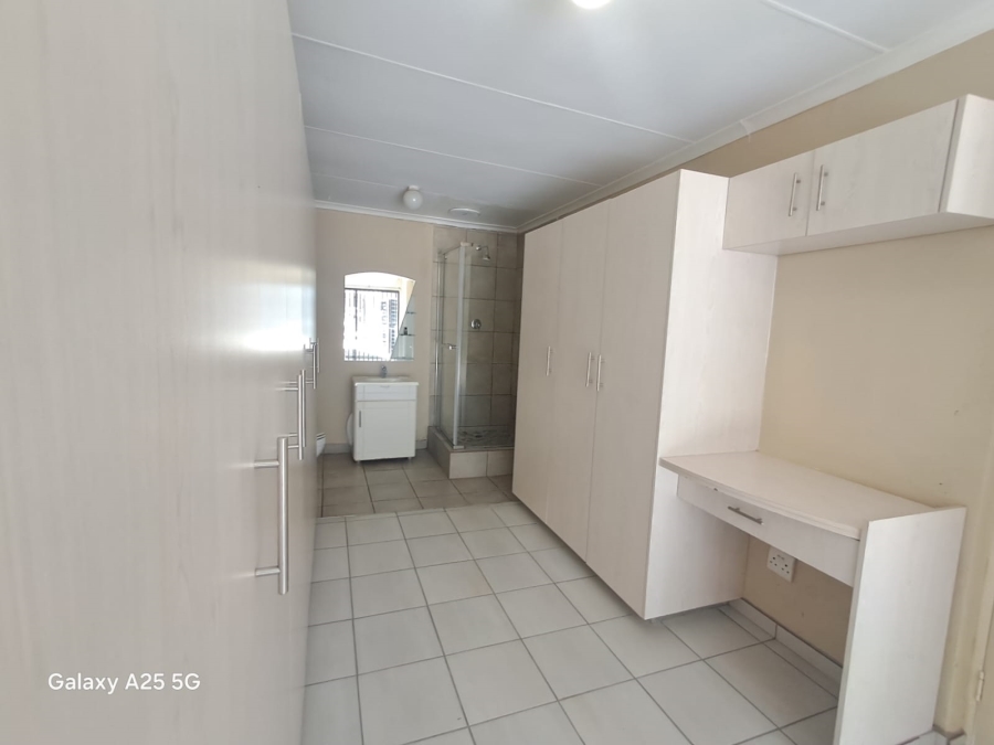 4 Bedroom Property for Sale in Brackendowns Gauteng
