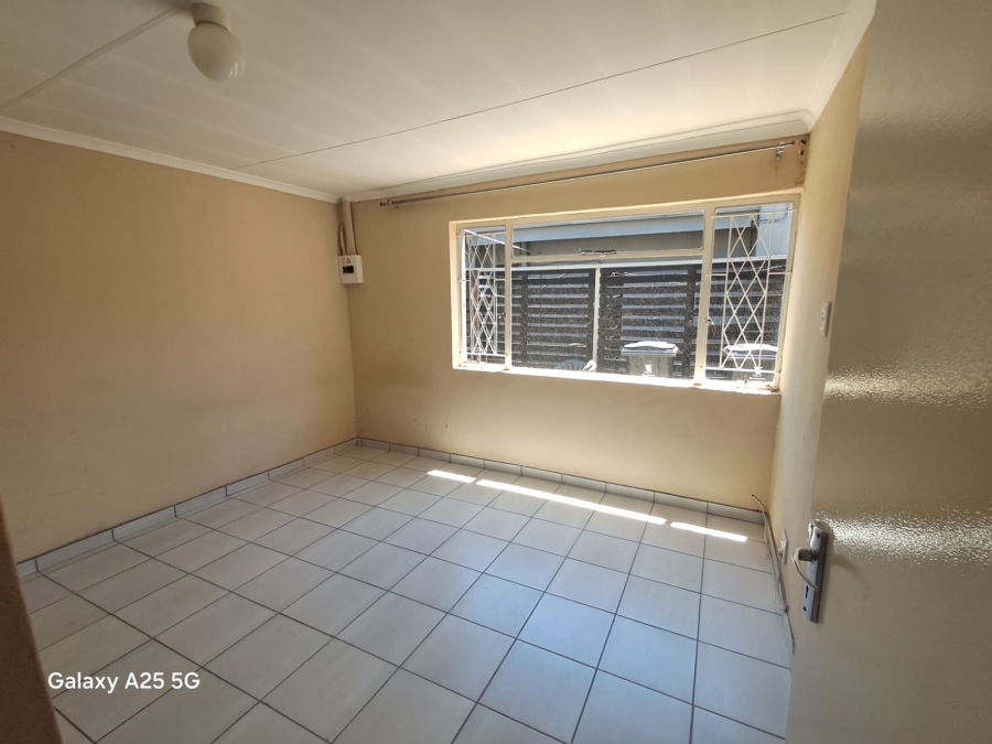 4 Bedroom Property for Sale in Brackendowns Gauteng