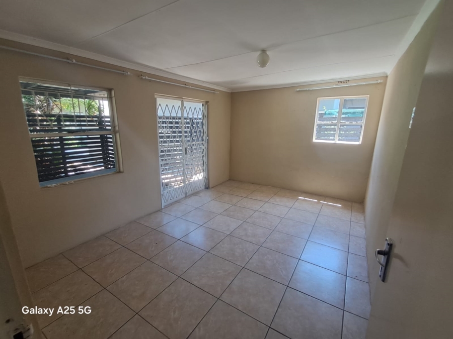 4 Bedroom Property for Sale in Brackendowns Gauteng