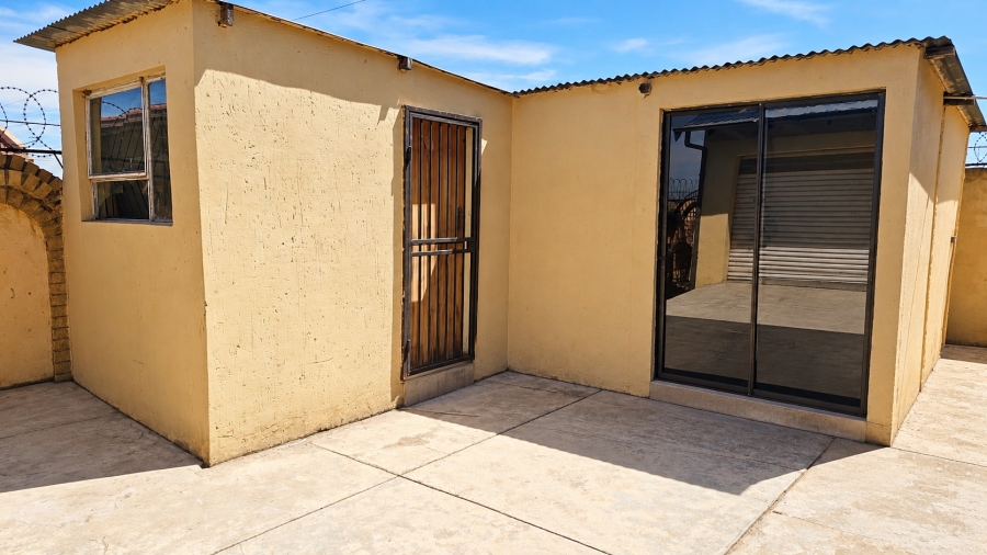 3 Bedroom Property for Sale in Daveyton Gauteng