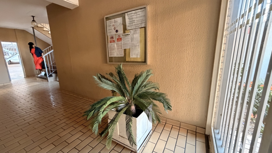 1 Bedroom Property for Sale in Sunnyside Gauteng
