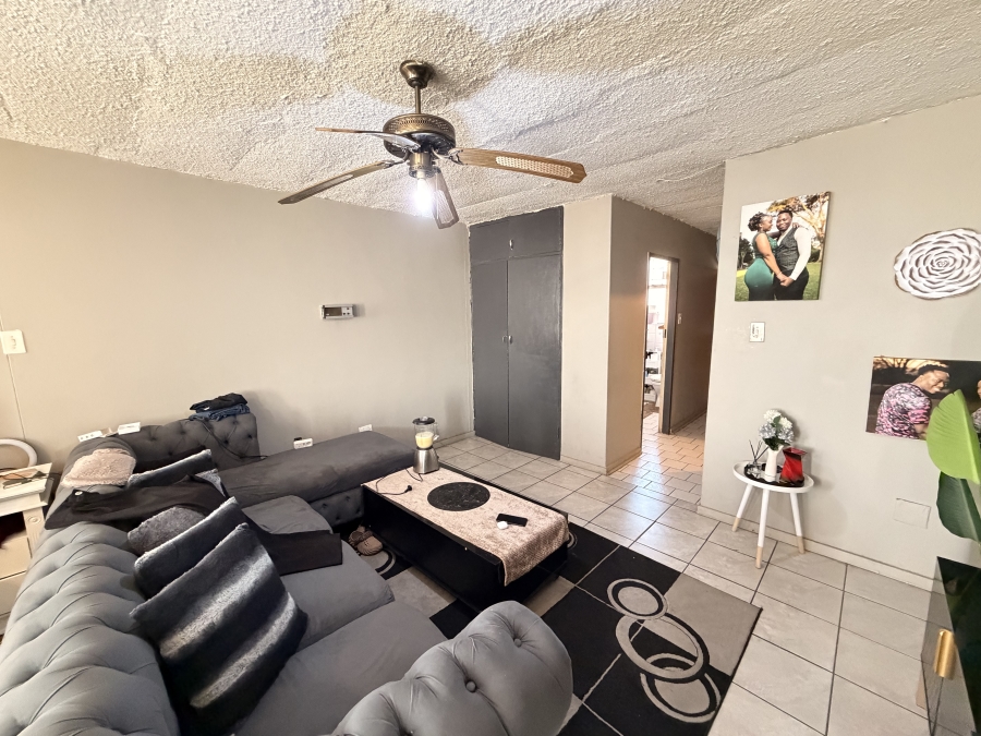 1 Bedroom Property for Sale in Sunnyside Gauteng