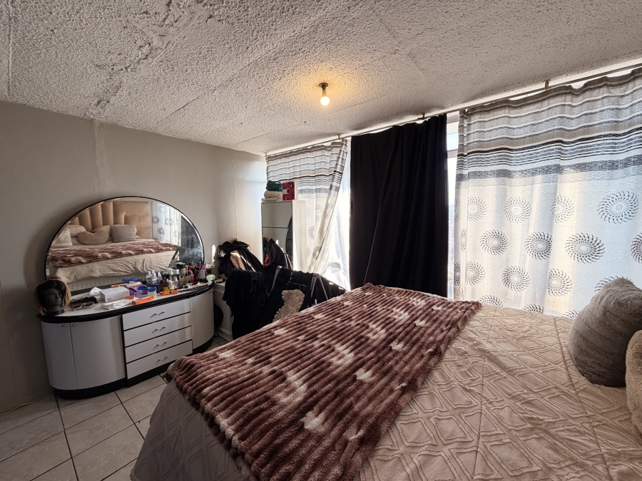 1 Bedroom Property for Sale in Sunnyside Gauteng