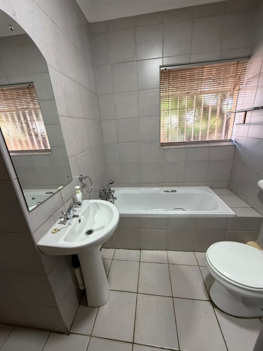 To Let 3 Bedroom Property for Rent in Marlands Gauteng