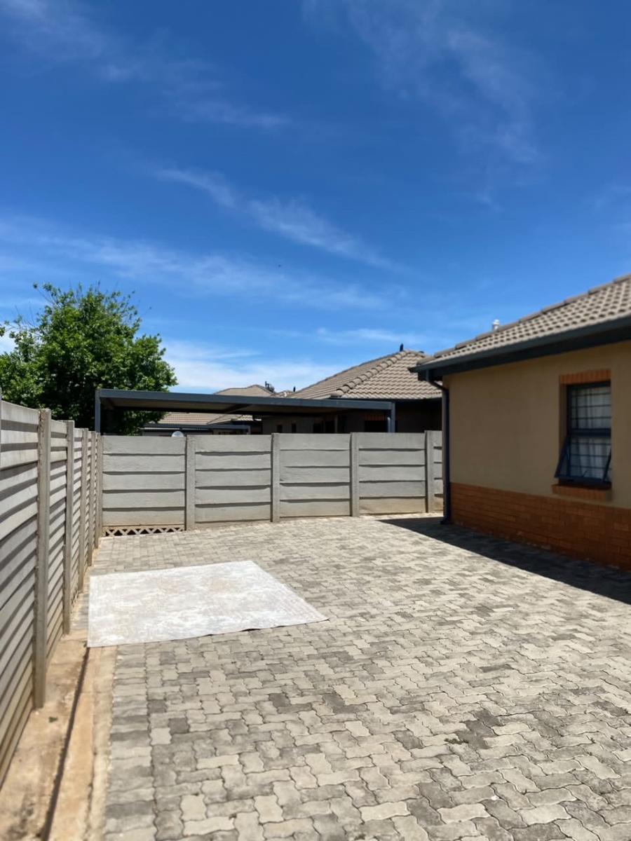 To Let 3 Bedroom Property for Rent in Leopard