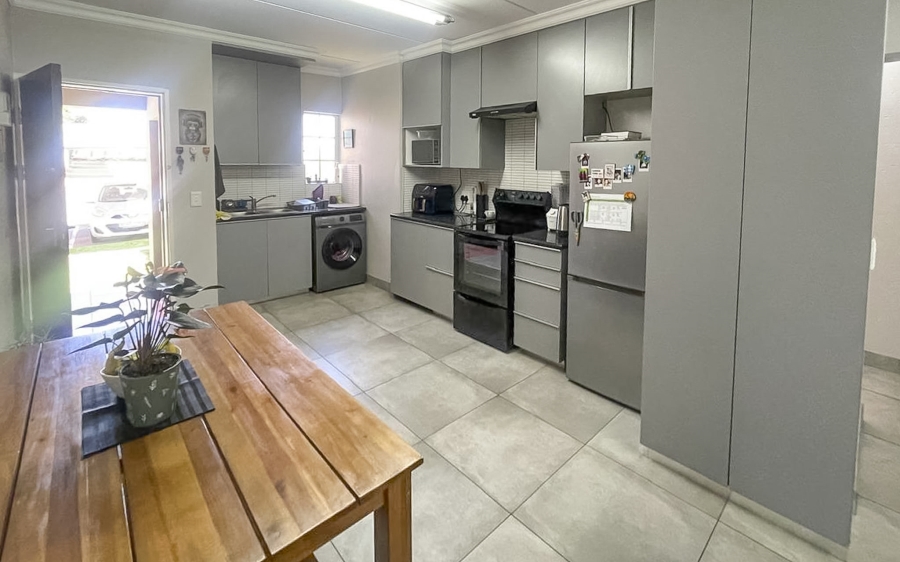 2 Bedroom Property for Sale in Brentwood Gauteng