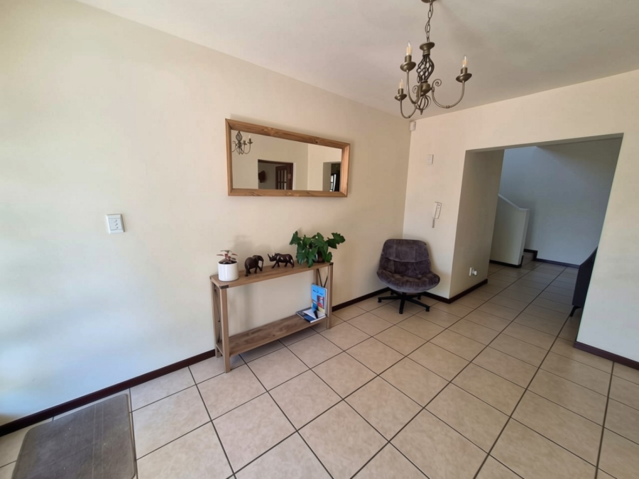 To Let 4 Bedroom Property for Rent in Bedfordview Gauteng