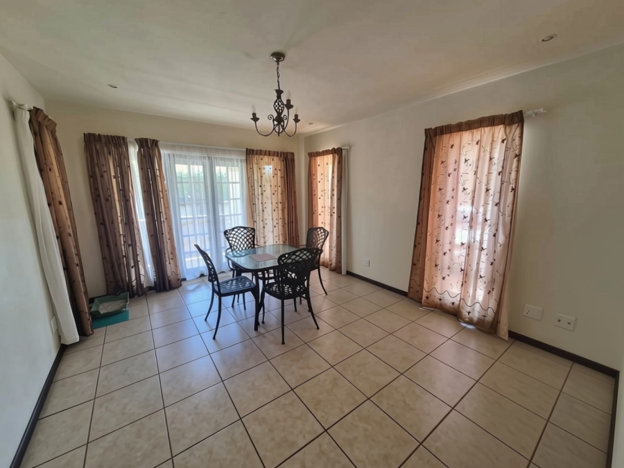 To Let 4 Bedroom Property for Rent in Bedfordview Gauteng
