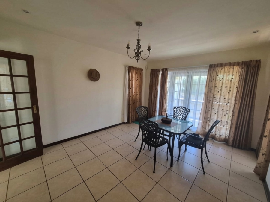 To Let 4 Bedroom Property for Rent in Bedfordview Gauteng