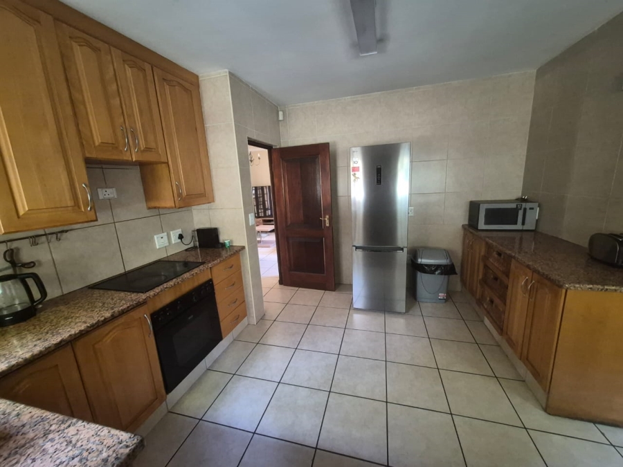 To Let 4 Bedroom Property for Rent in Bedfordview Gauteng