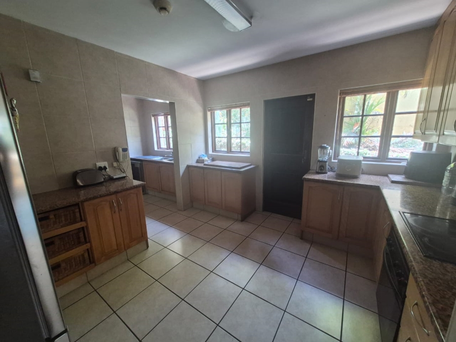 To Let 4 Bedroom Property for Rent in Bedfordview Gauteng