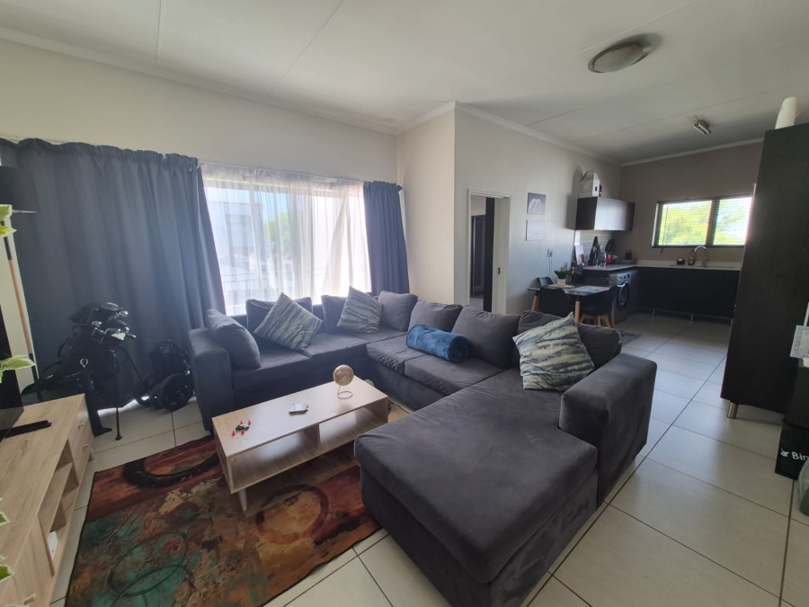 To Let 1 Bedroom Property for Rent in Greenstone Hill Gauteng