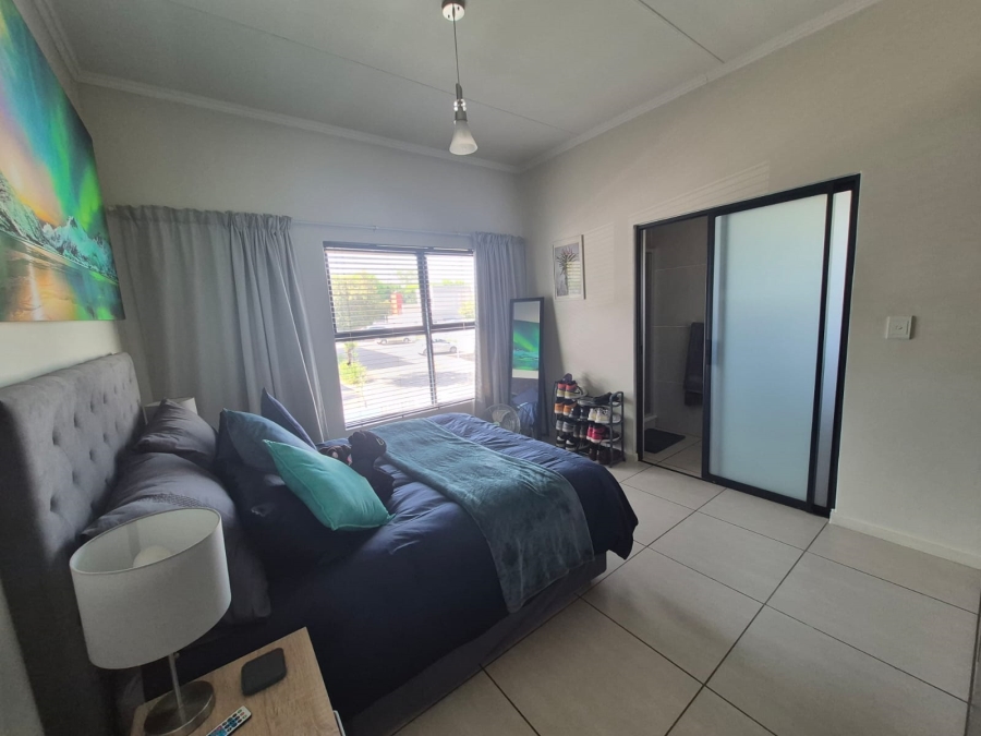 To Let 1 Bedroom Property for Rent in Greenstone Hill Gauteng