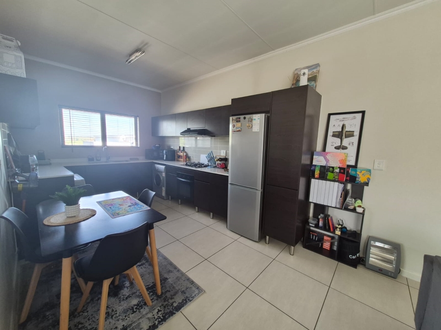 To Let 1 Bedroom Property for Rent in Greenstone Hill Gauteng