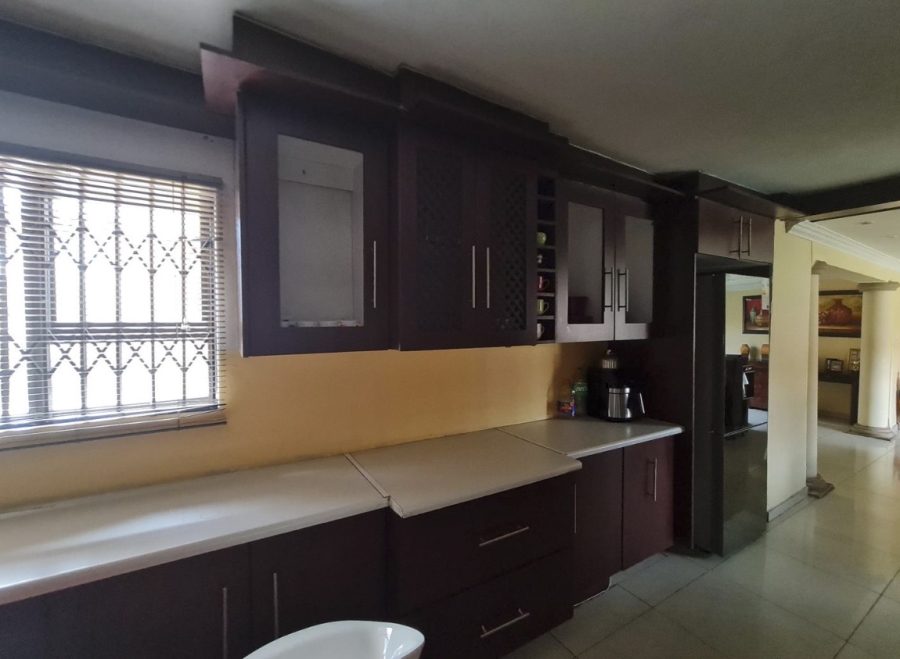 7 Bedroom Property for Sale in Klippoortje Gauteng