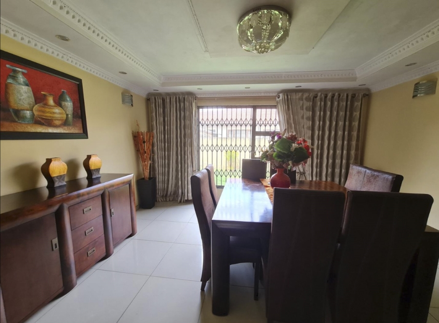 7 Bedroom Property for Sale in Klippoortje Gauteng