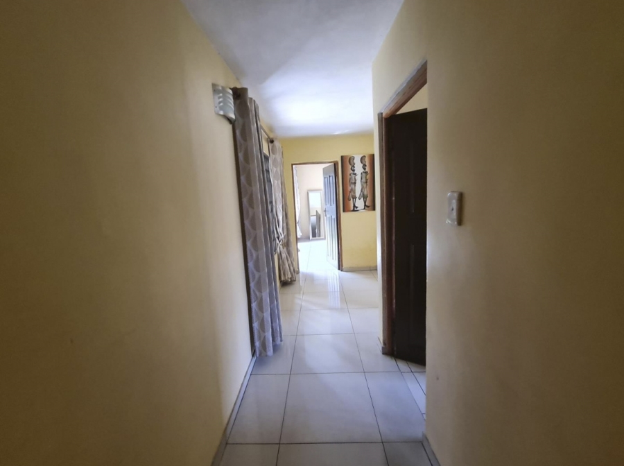 7 Bedroom Property for Sale in Klippoortje Gauteng