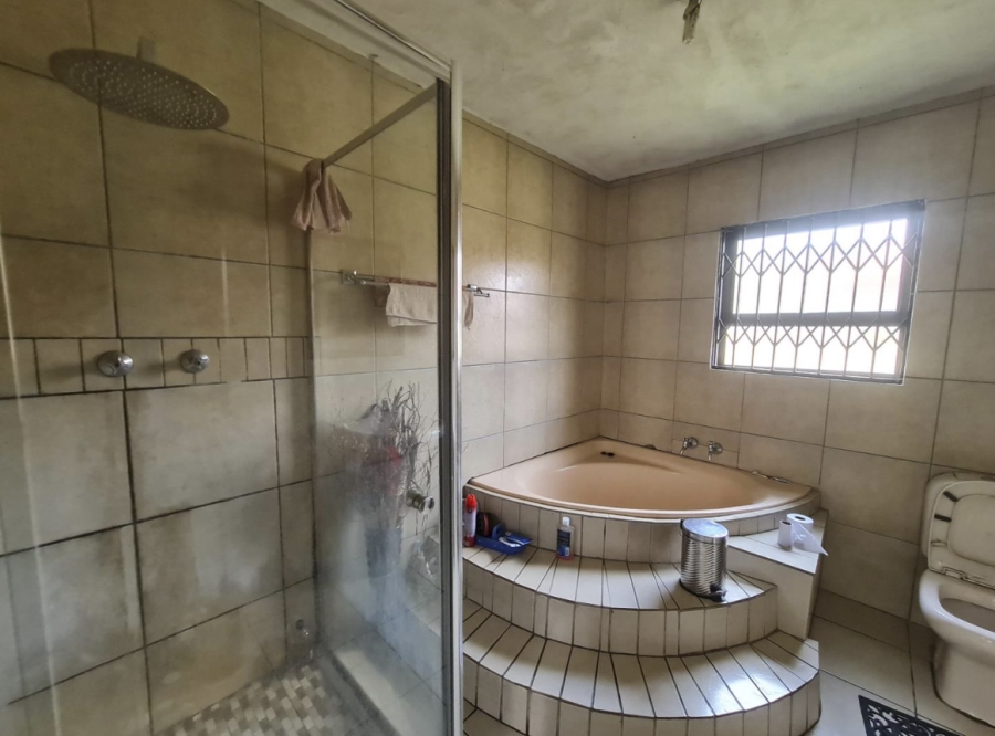 7 Bedroom Property for Sale in Klippoortje Gauteng