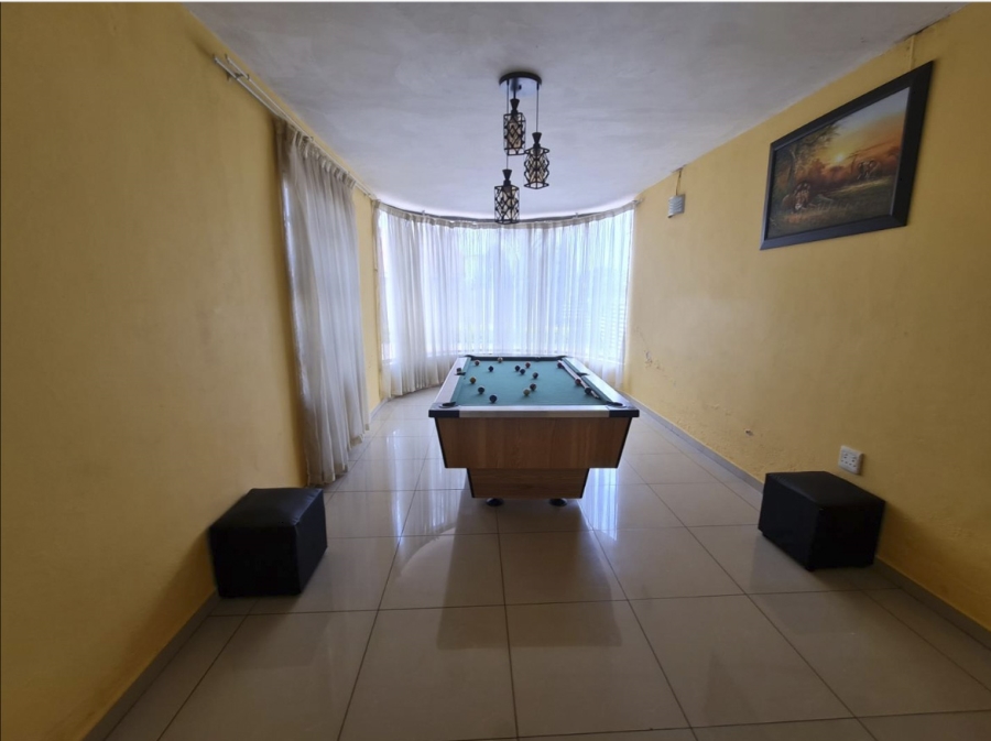 7 Bedroom Property for Sale in Klippoortje Gauteng