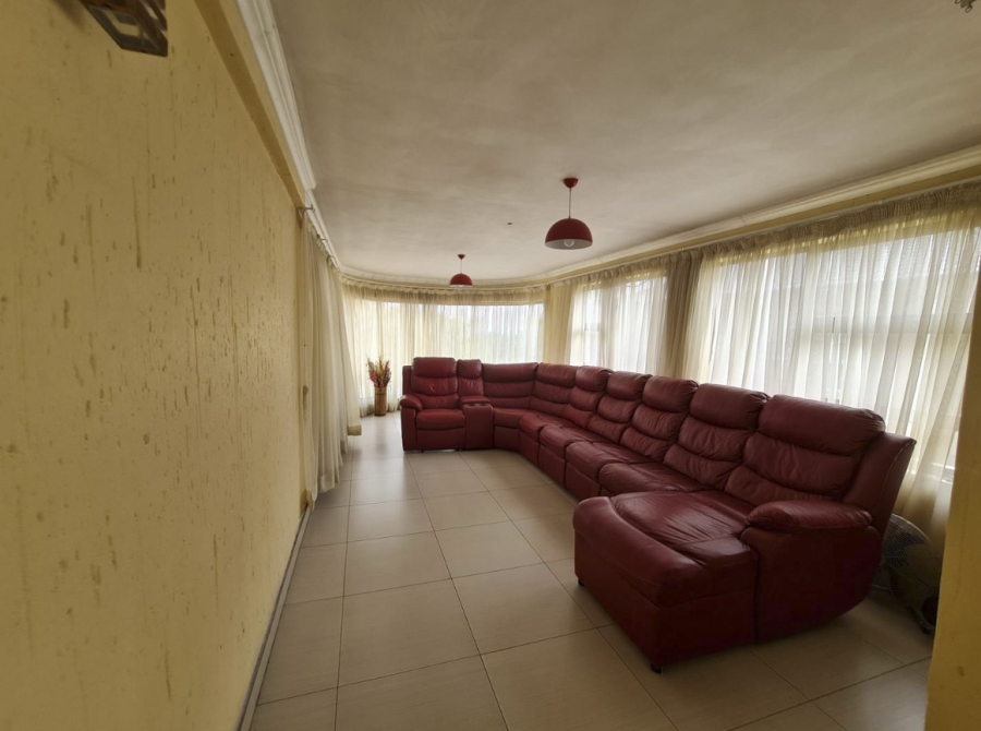 7 Bedroom Property for Sale in Klippoortje Gauteng