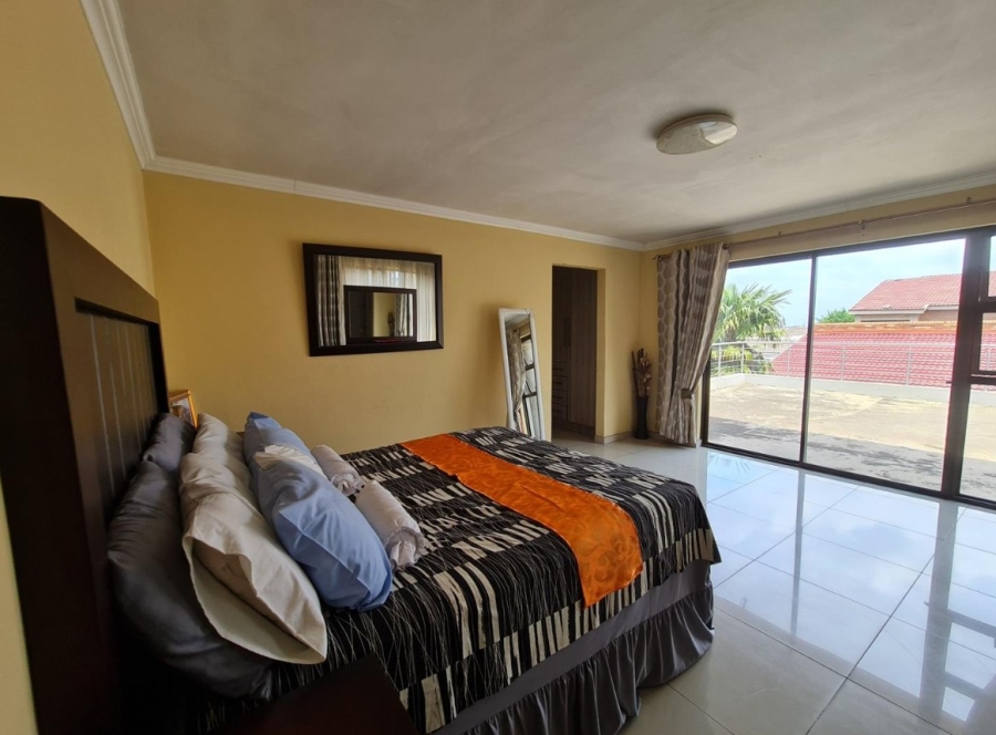 7 Bedroom Property for Sale in Klippoortje Gauteng