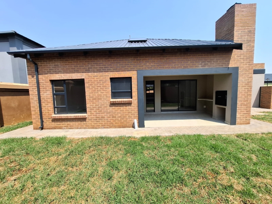 3 Bedroom Property for Sale in Annlin Gauteng