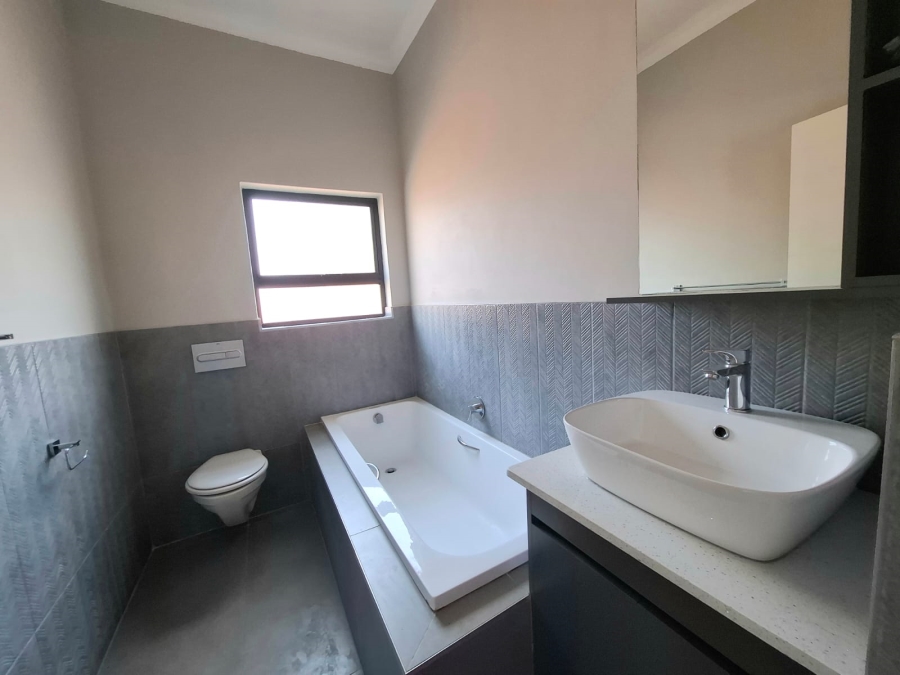 3 Bedroom Property for Sale in Annlin Gauteng