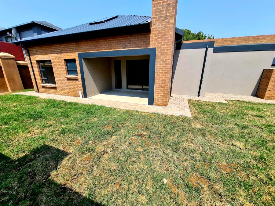 3 Bedroom Property for Sale in Annlin Gauteng