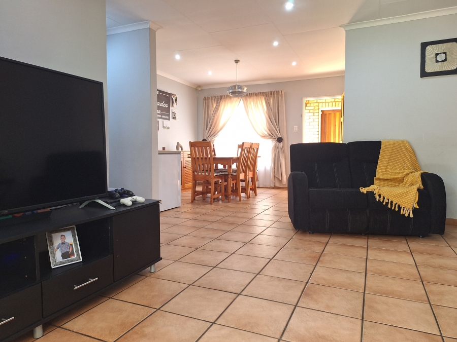 3 Bedroom Property for Sale in Amorosa Gauteng