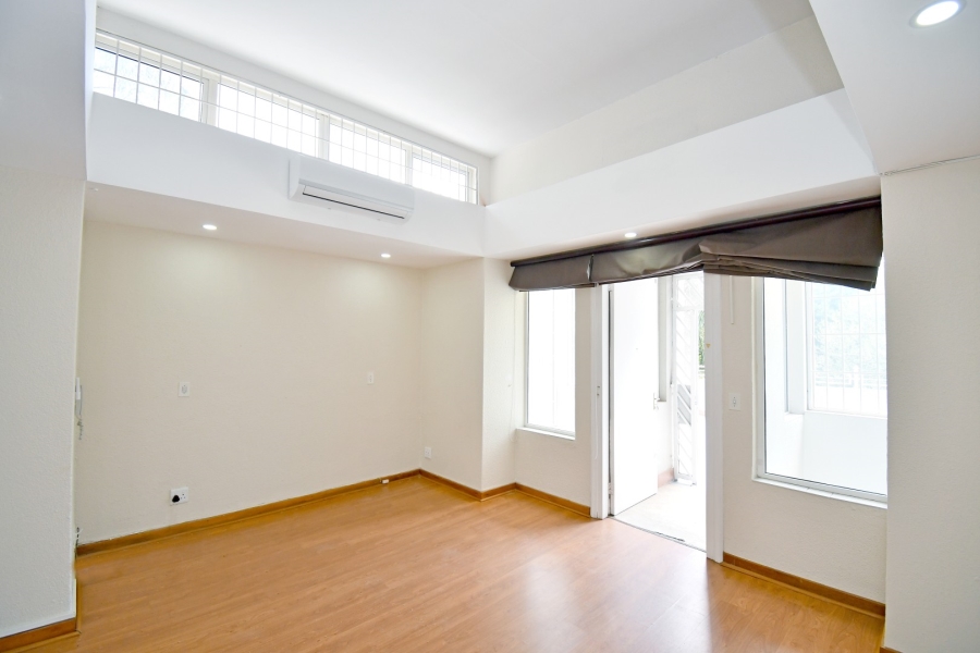 To Let 4 Bedroom Property for Rent in Wierda Valley Gauteng