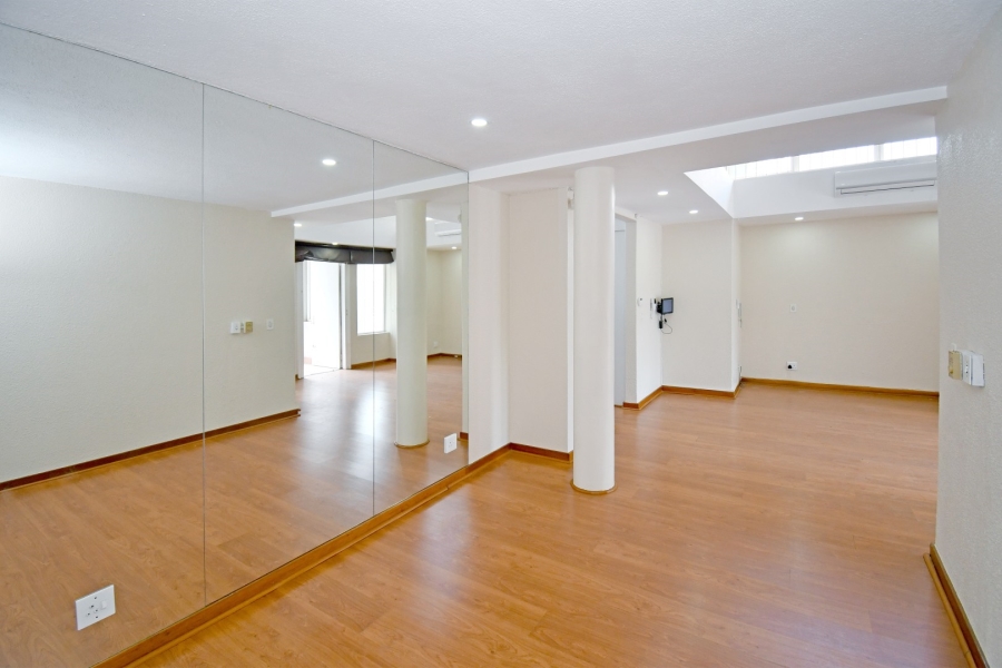 To Let 4 Bedroom Property for Rent in Wierda Valley Gauteng