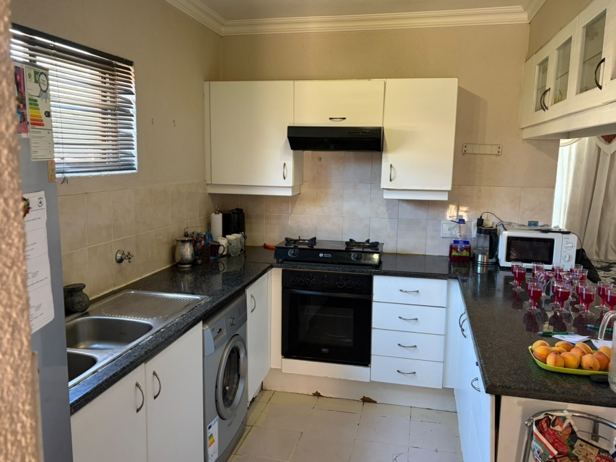 3 Bedroom Property for Sale in Oakdene Gauteng