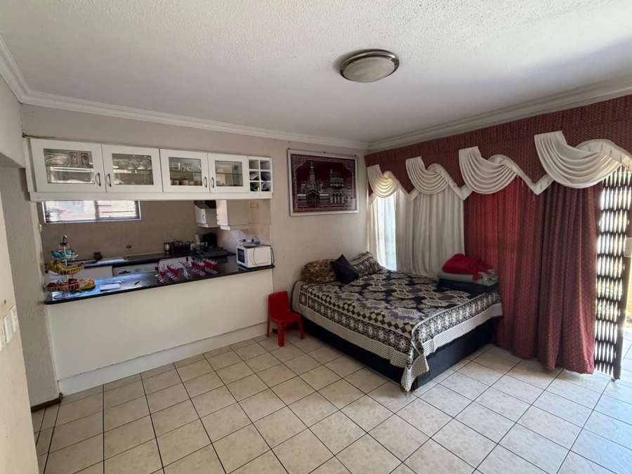 3 Bedroom Property for Sale in Oakdene Gauteng