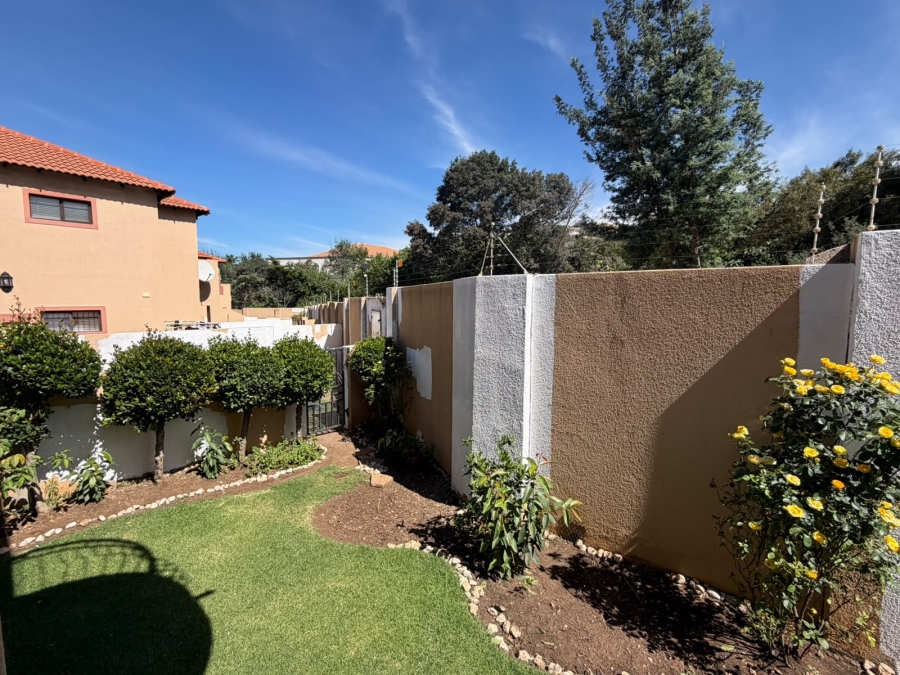 3 Bedroom Property for Sale in Oakdene Gauteng