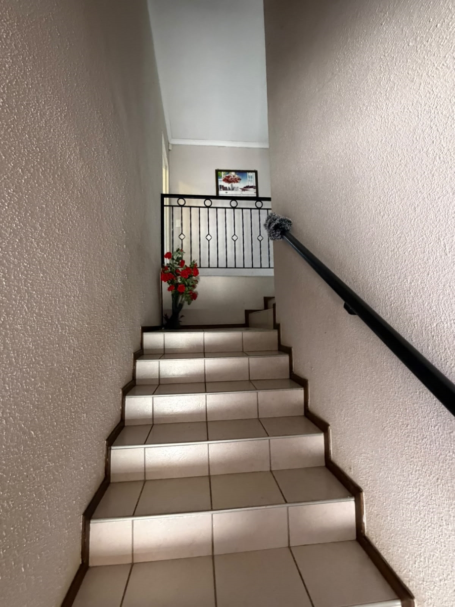 3 Bedroom Property for Sale in Oakdene Gauteng