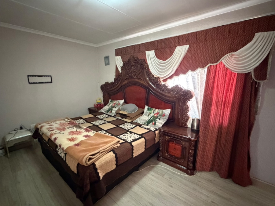 3 Bedroom Property for Sale in Oakdene Gauteng