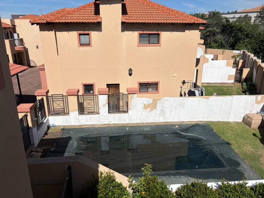 3 Bedroom Property for Sale in Oakdene Gauteng