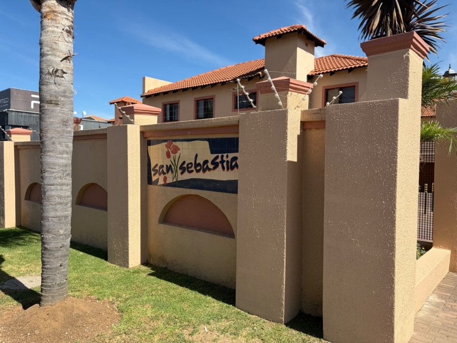 3 Bedroom Property for Sale in Oakdene Gauteng