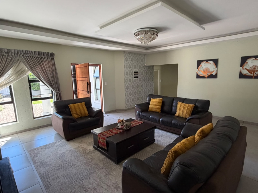4 Bedroom Property for Sale in Kibler Park Gauteng