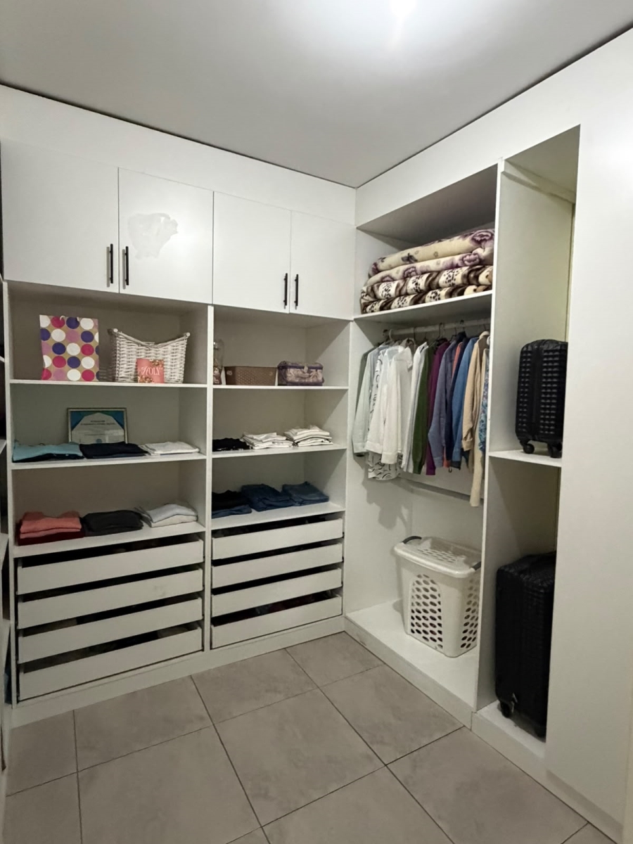 4 Bedroom Property for Sale in Kibler Park Gauteng