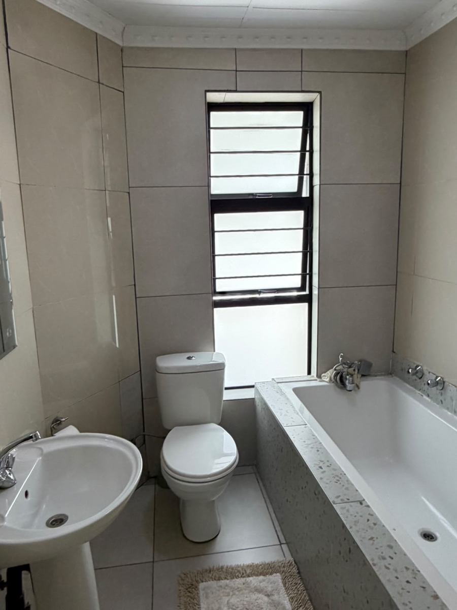4 Bedroom Property for Sale in Kibler Park Gauteng
