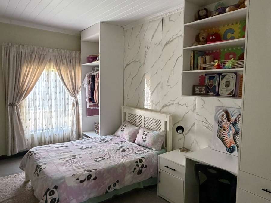 4 Bedroom Property for Sale in Kibler Park Gauteng