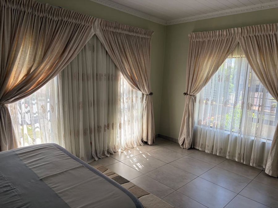 4 Bedroom Property for Sale in Kibler Park Gauteng