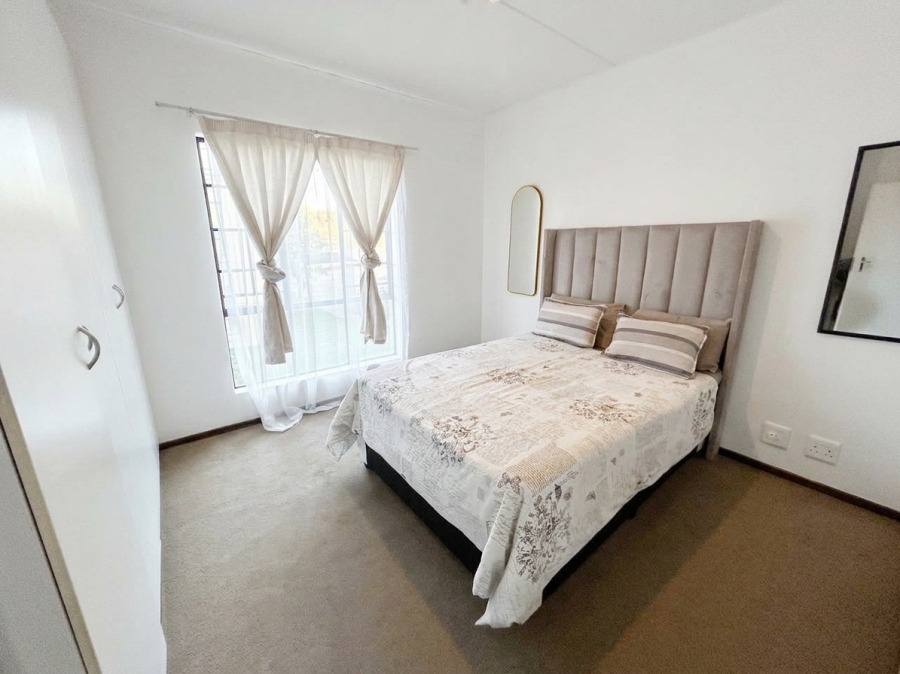 2 Bedroom Property for Sale in Grand Central Gauteng