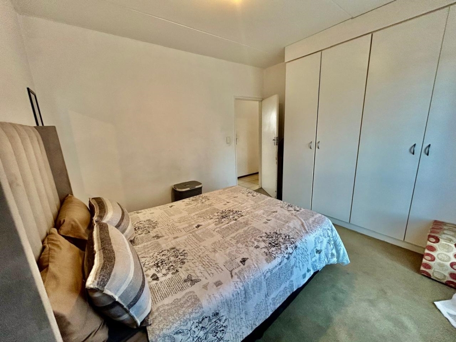 2 Bedroom Property for Sale in Grand Central Gauteng