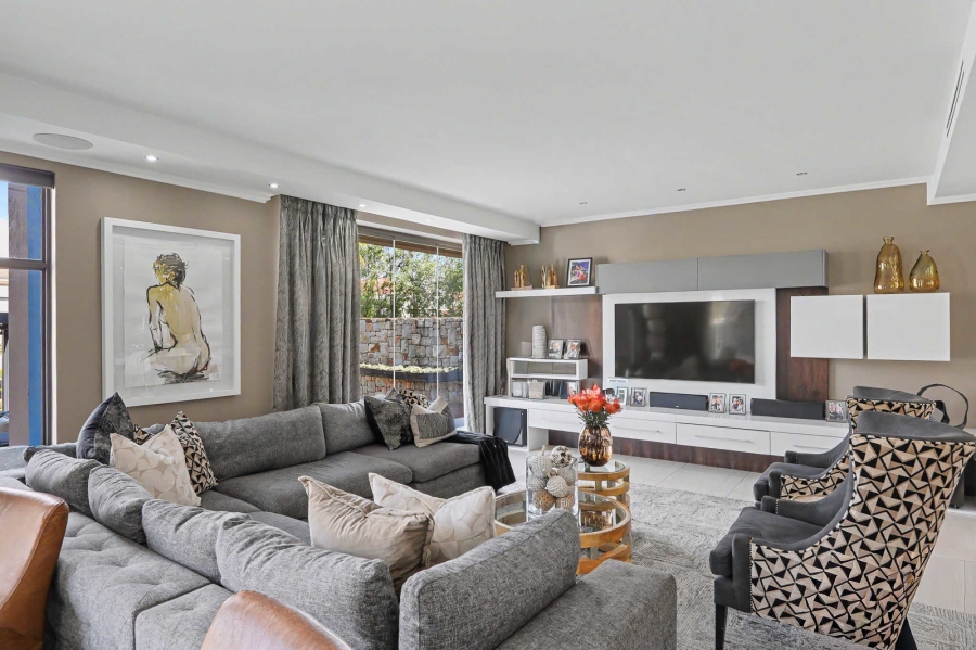 5 Bedroom Property for Sale in Northdene Gauteng